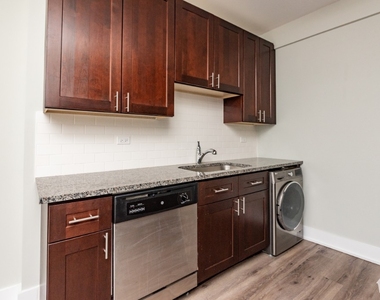 485 Roger Williams Ave - Photo Thumbnail 6