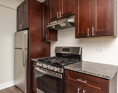 485 Roger Williams Ave - Photo Thumbnail 5
