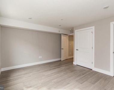 1724 N Marshall Street - Photo Thumbnail 14