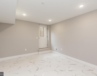 1724 N Marshall Street - Photo Thumbnail 18