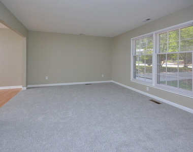 119 Monterey Lane - Photo Thumbnail 6