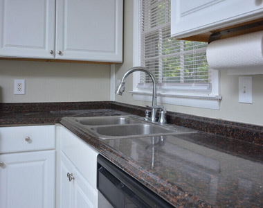 119 Monterey Lane - Photo Thumbnail 10