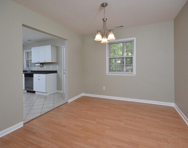 119 Monterey Lane - Photo Thumbnail 8