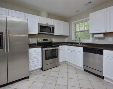 119 Monterey Lane - Photo Thumbnail 12