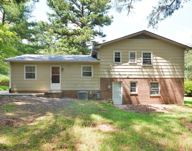 119 Monterey Lane - Photo Thumbnail 4