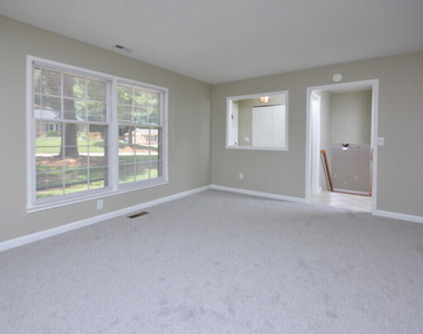 119 Monterey Lane - Photo Thumbnail 7