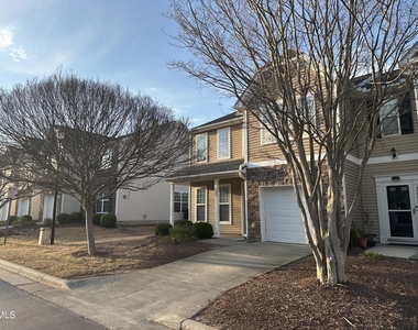 553 Writers Way - Photo Thumbnail 2