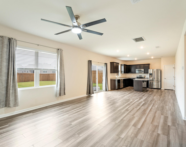 1532 Justice Union Court - Photo Thumbnail 4