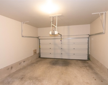 12205 Terraza Cir - Photo Thumbnail 23