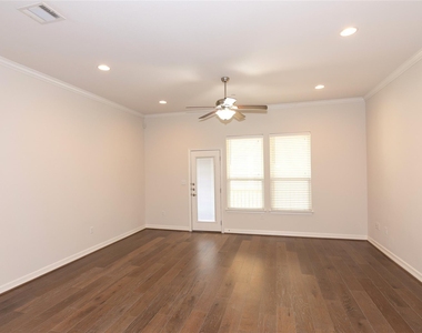 12205 Terraza Cir - Photo Thumbnail 20