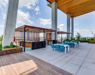 70 Rainey St - Photo Thumbnail 19
