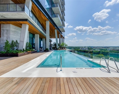 70 Rainey St - Photo Thumbnail 20