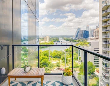 70 Rainey St - Photo Thumbnail 17