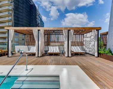70 Rainey St - Photo Thumbnail 21