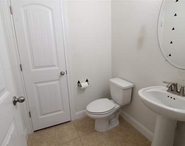 5800 Viejo Dr - Photo Thumbnail 9