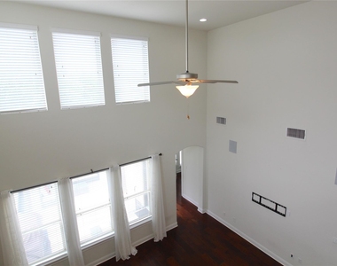 5800 Viejo Dr - Photo Thumbnail 3