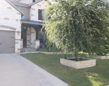20804 Snow Bunting Ln - Photo Thumbnail 5