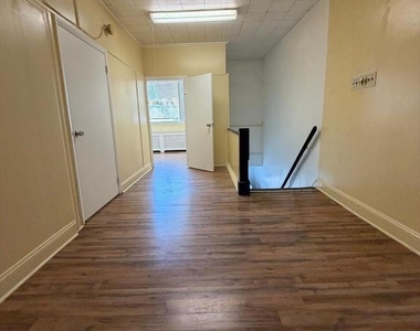6435 Market Street - Photo Thumbnail 11
