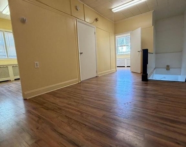 6435 Market Street - Photo Thumbnail 12