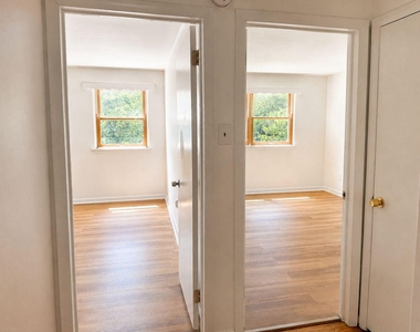 7818 Merion Avenue - Photo Thumbnail 4