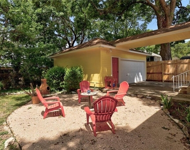 1604 S Main St - Photo Thumbnail 3