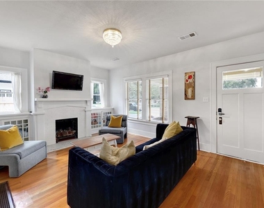 1604 S Main St - Photo Thumbnail 16