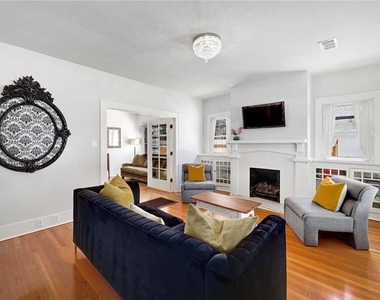 1604 S Main St - Photo Thumbnail 15