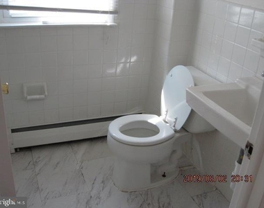 801 Anderson Avenue - Photo Thumbnail 9