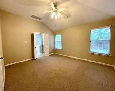 228 Chandler Crossing Trl - Photo Thumbnail 9