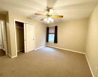 228 Chandler Crossing Trl - Photo Thumbnail 20