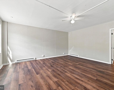 571 Olive Street - Photo Thumbnail 14