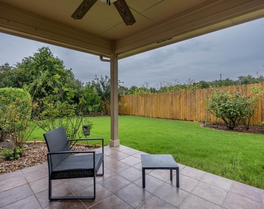 1301 Rimstone Dr - Photo Thumbnail 17