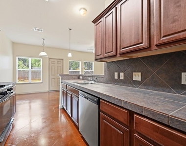 6015 Ponca St - Photo Thumbnail 14
