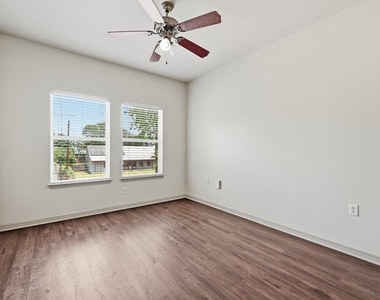 6015 Ponca St - Photo Thumbnail 17