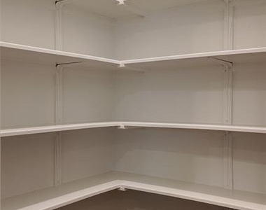 1812 Lorant Ln - Photo Thumbnail 9