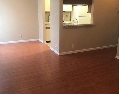 2804 Rio Grande - Unit-1 St - Photo Thumbnail 6