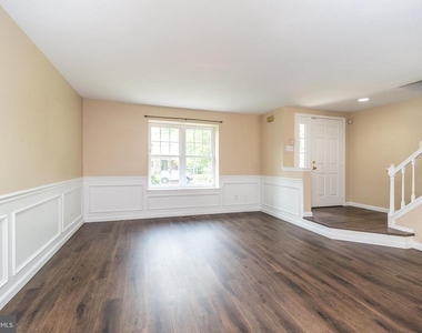 40 Pearl Drive - Photo Thumbnail 3