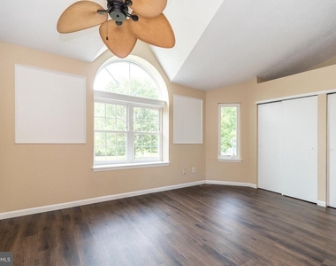 40 Pearl Drive - Photo Thumbnail 16