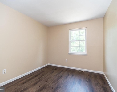 40 Pearl Drive - Photo Thumbnail 19