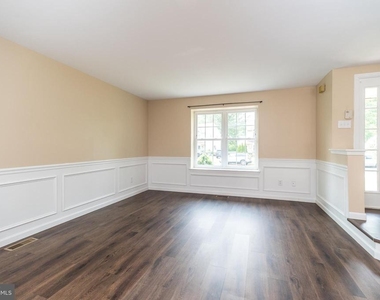 40 Pearl Drive - Photo Thumbnail 2