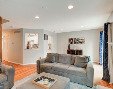 92 Kirkwood Drive - Photo Thumbnail 5