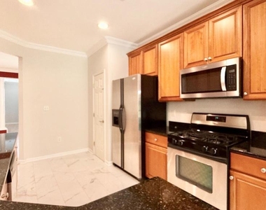 40 Truman Avenue - Photo Thumbnail 13