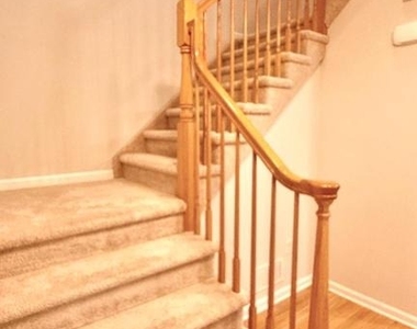 40 Truman Avenue - Photo Thumbnail 15