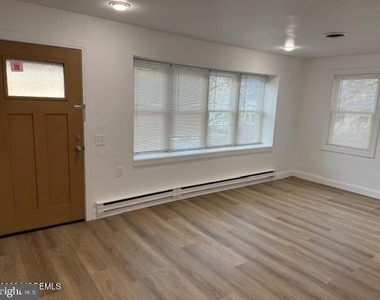 16 Ivy Ct - Photo Thumbnail 14