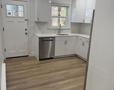 16 Ivy Ct - Photo Thumbnail 2