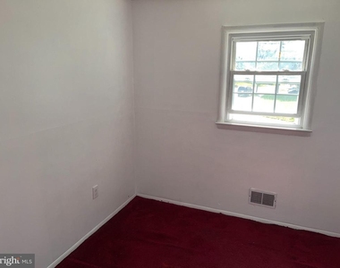 1145 Lower Ferry Road - Photo Thumbnail 7