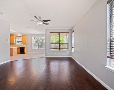 11100 Los Comancheros Rd - Photo Thumbnail 3