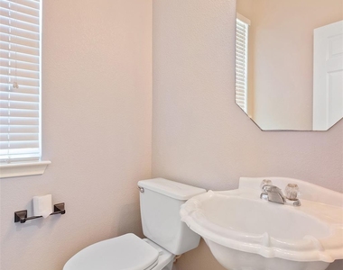 11100 Los Comancheros Rd - Photo Thumbnail 9