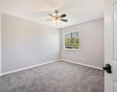 11100 Los Comancheros Rd - Photo Thumbnail 14