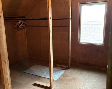 130 Poplar Street - Photo Thumbnail 17